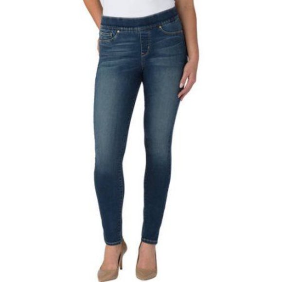 Signature by Levi Strauss Denim - Signature by Levi Strauss & Co. Women's Totally Shaping Pull On Skinny Jeans